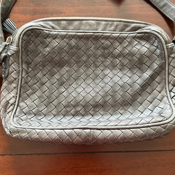 Bottega Veneta Vintage Shoulder Bag All Leather Weave. Outer Zipper. - Picture 5 of 5